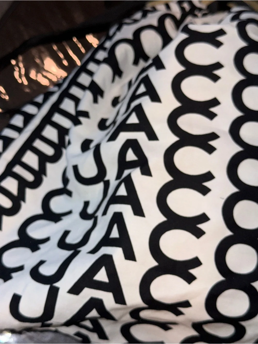 Marc Jacobs Cream The Tote Bag Pebbled Leather